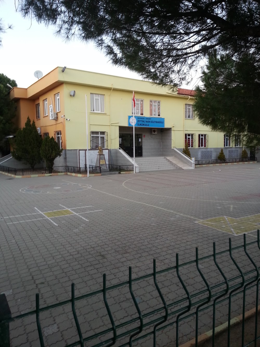 Hacıoğlu İlkokulu Fotoğrafları 8