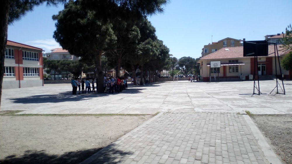 Nadir Tolun İlkokulu Fotoğrafları 2