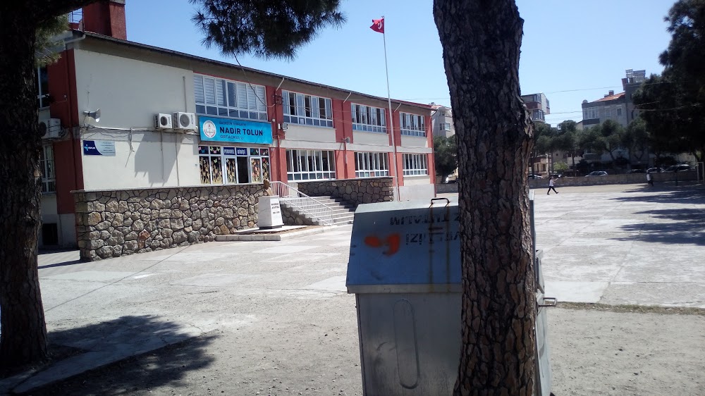 Nadir Tolun Ortaokulu Fotoğrafları 2