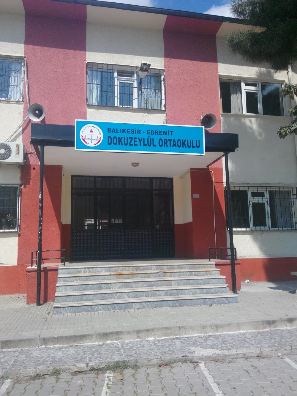 Dokuz Eylül Ortaokulu Fotoğrafları 1