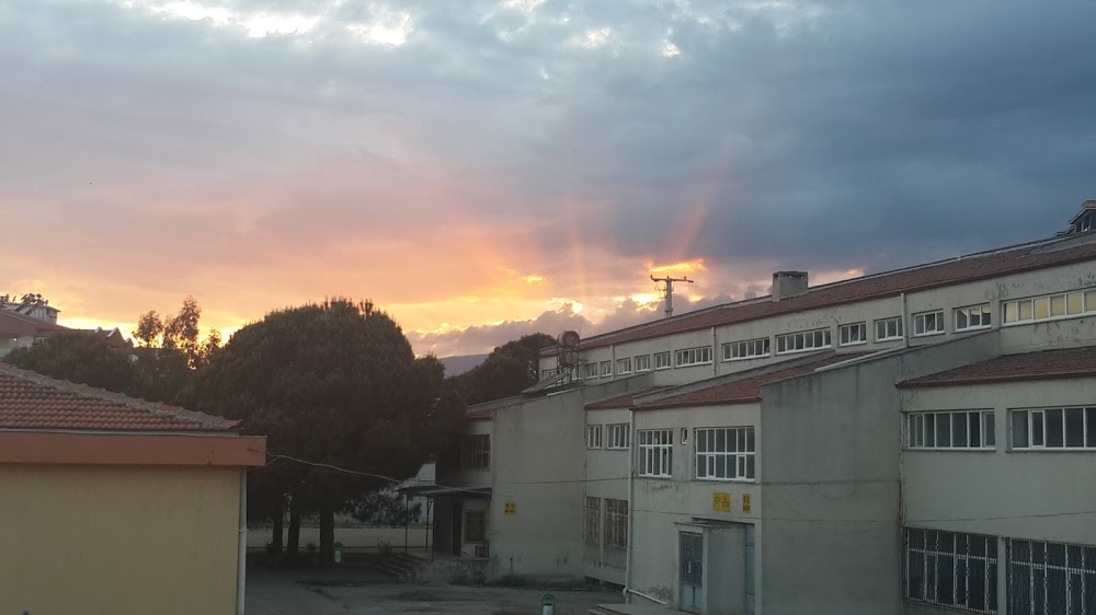 Balıkesir Edremit Mesleki Ve Teknik Anadolu Lisesi Fotoğrafları 2