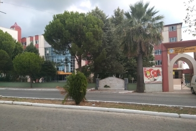 Şehit Mustafa Serin Fen Lisesi fotoğraf 1