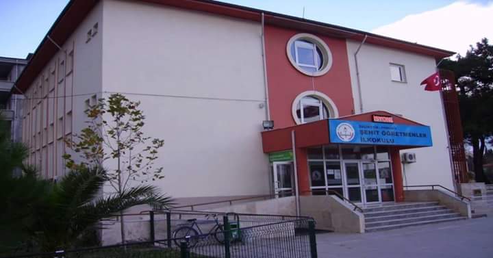 Balıkesir Şehit Öğretmenler İlkokulu Fotoğrafları 1