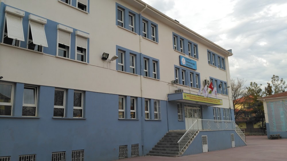 Çiğdem Batubey Ortaokulu Fotoğrafları 1
