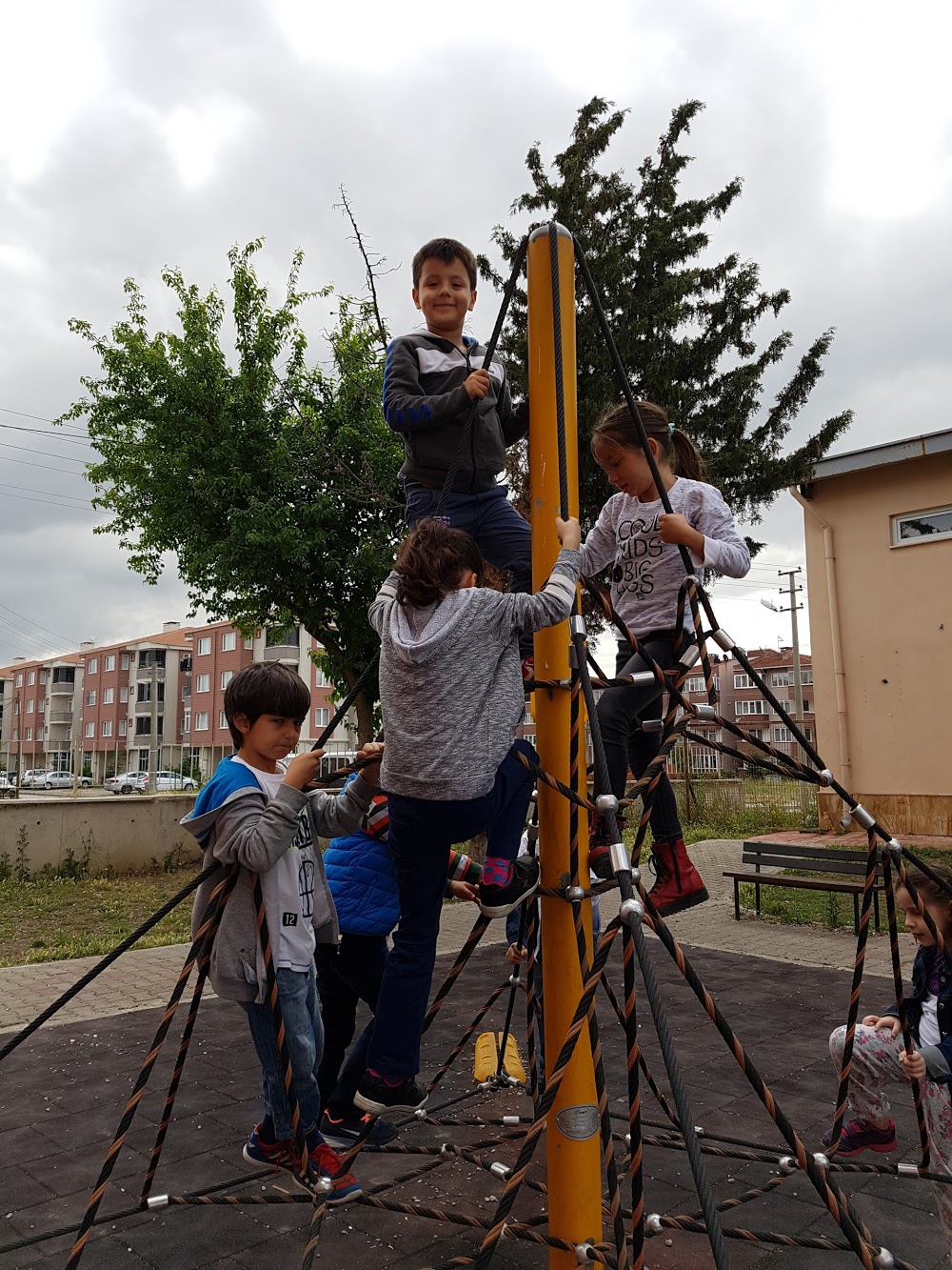 Ercan Kıvrak İlkokulu Fotoğrafları 1