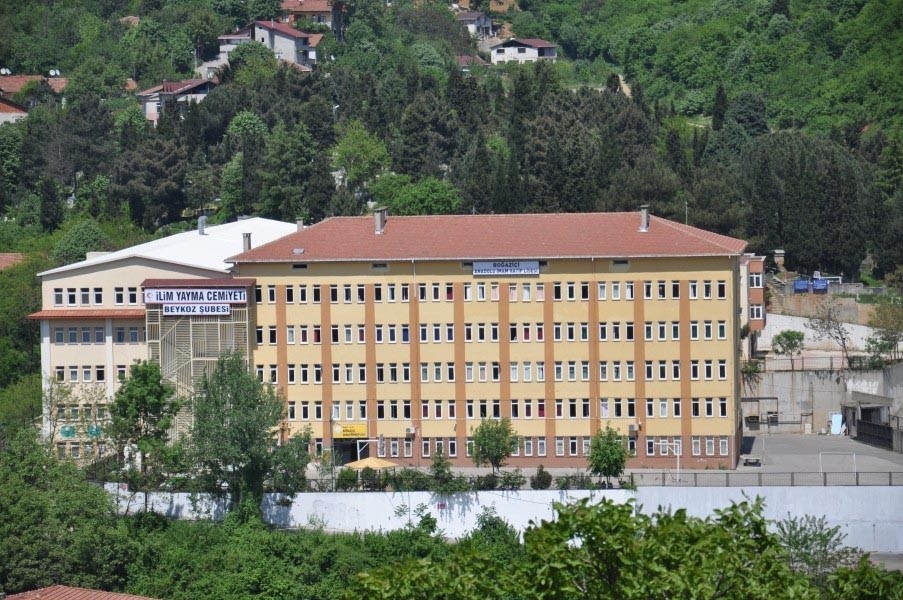 Beykoz Boğaziçi Anadolu İmam Hatip Lisesi kampüs fotoğrafı