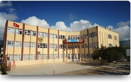 Beymelek Ortaokulu kampüs fotoğrafı