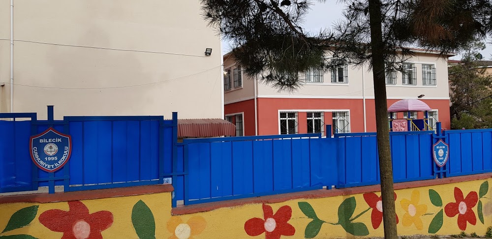 Bilecik Cumhuriyet İlkokulu Fotoğrafları 1