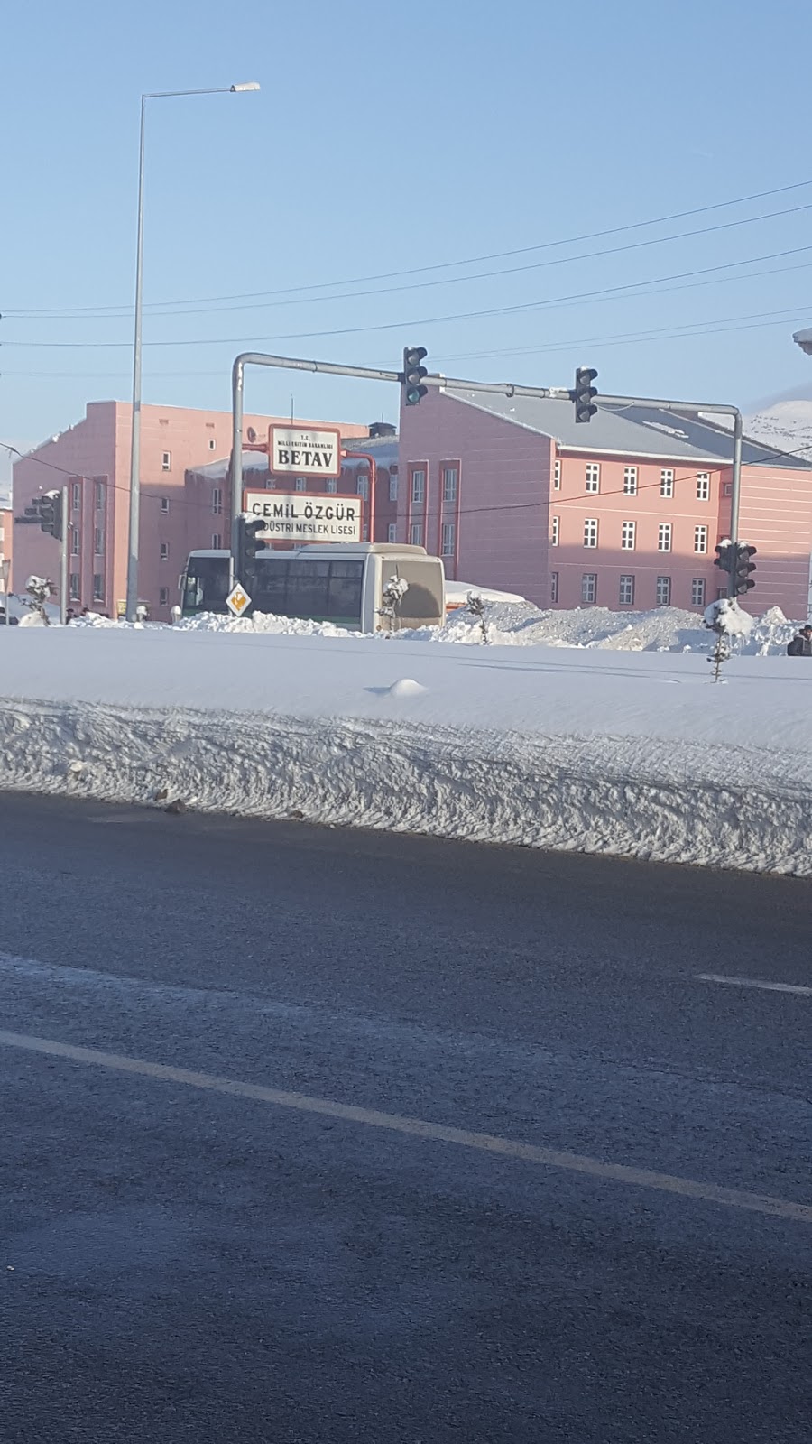 Bitlis Cemil Özgür Mesleki Ve Teknik Anadolu Lisesi Fotoğrafları 3