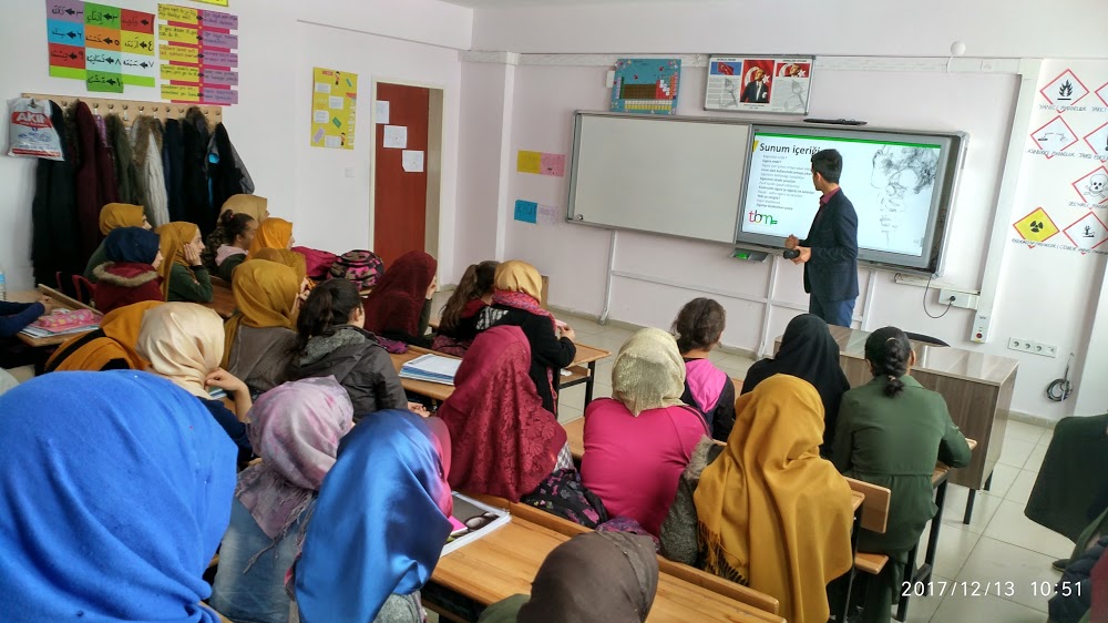 Güroymak Selahattin Rahime Dur Kiz Anadolu İmam Hatip Lisesi Fotoğrafları 1