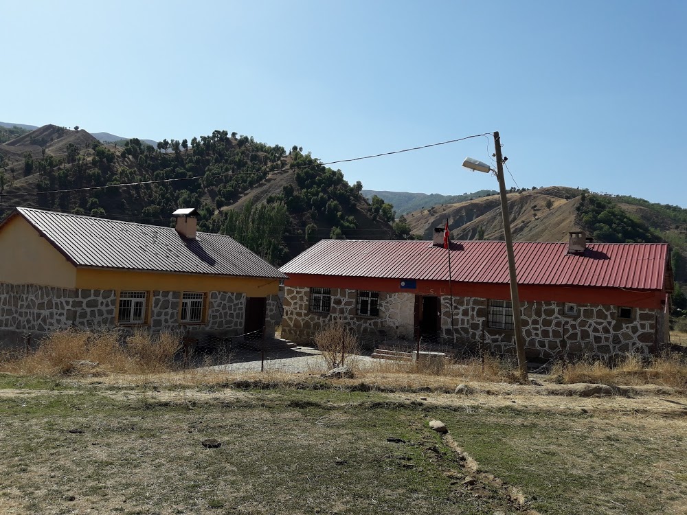 Göztepe Köyü İlkokulu Fotoğrafları 1