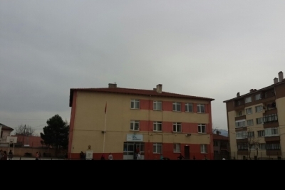 Mudurnu 100. Yıl Ortaokulu fotoğraf 2