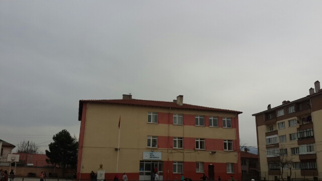 Bolu 60. Yıl Ortaokulu Fotoğrafları 1