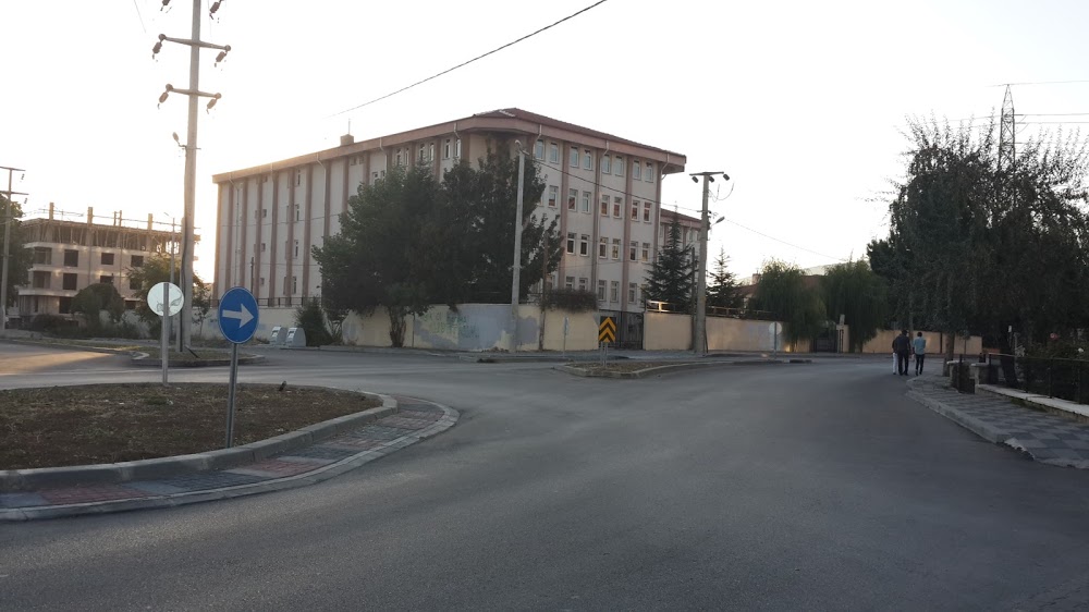 Canip Baysal Anadolu Lisesi Fotoğrafları 2