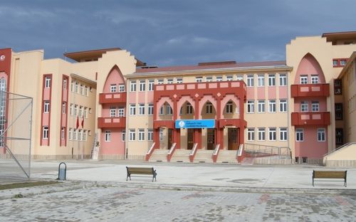 Karakoy Toki Ortaokulu Fotoğrafları 1