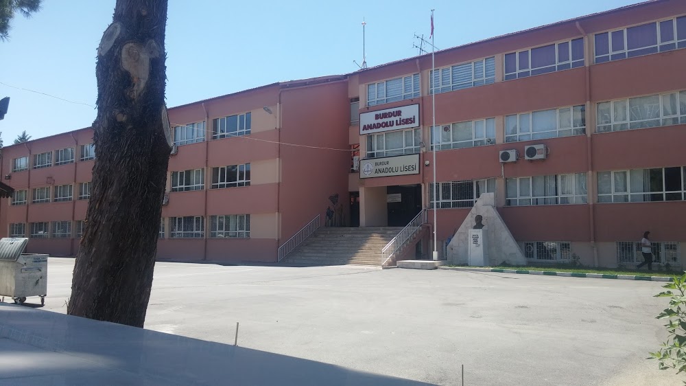 Bucak 15 Temmuz Şehitler Ortaokulu Fotoğrafları 1