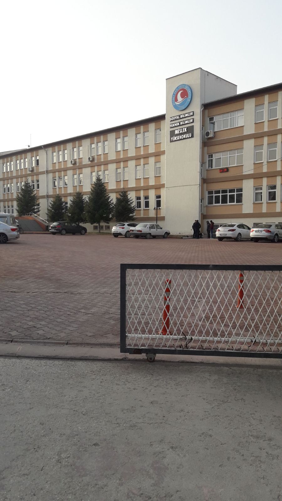 Ağlasun Mehmet Akif Ersoy İlkokulu Fotoğrafları 1