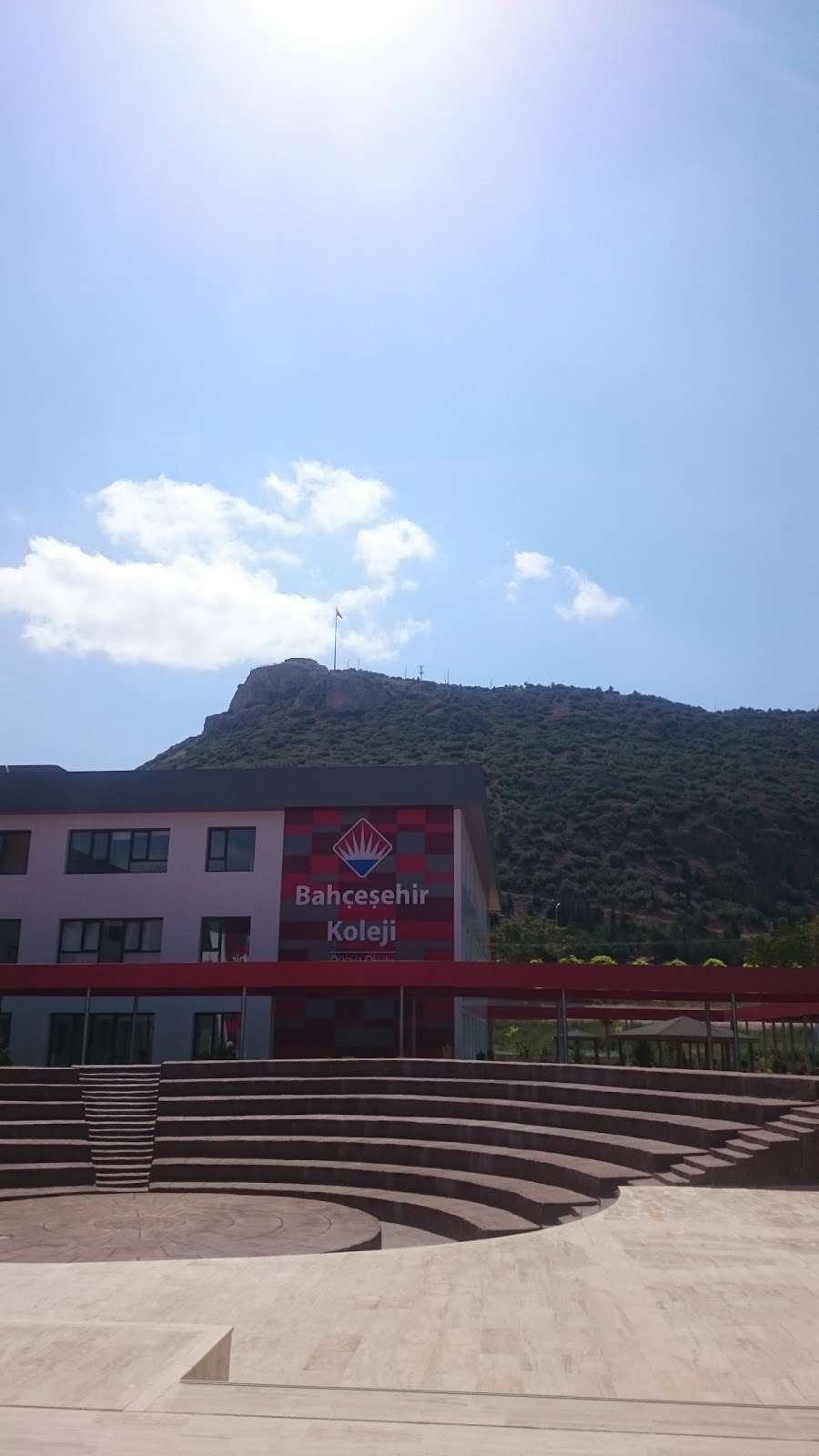 Yeşilova 100. Yıl İlkokulu Fotoğrafları 5