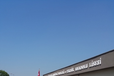 Zuhal Dörtçelik Şenipek Mesleki Ve Teknik Anadolu Lisesi fotoğraf 1