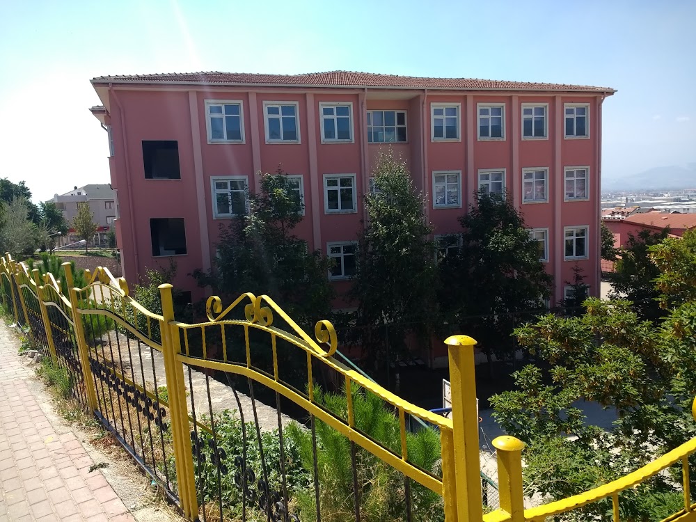 Alanyurt İmam Hatip Ortaokulu Fotoğrafları 2