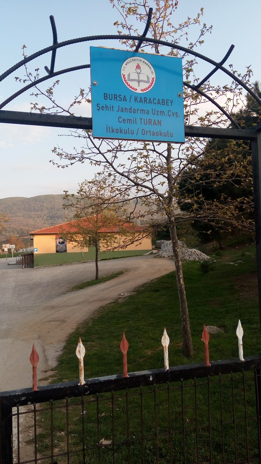 Şehit Jandarma Uzman Çavuş Cemil Turan Ortaokulu Fotoğrafları 2