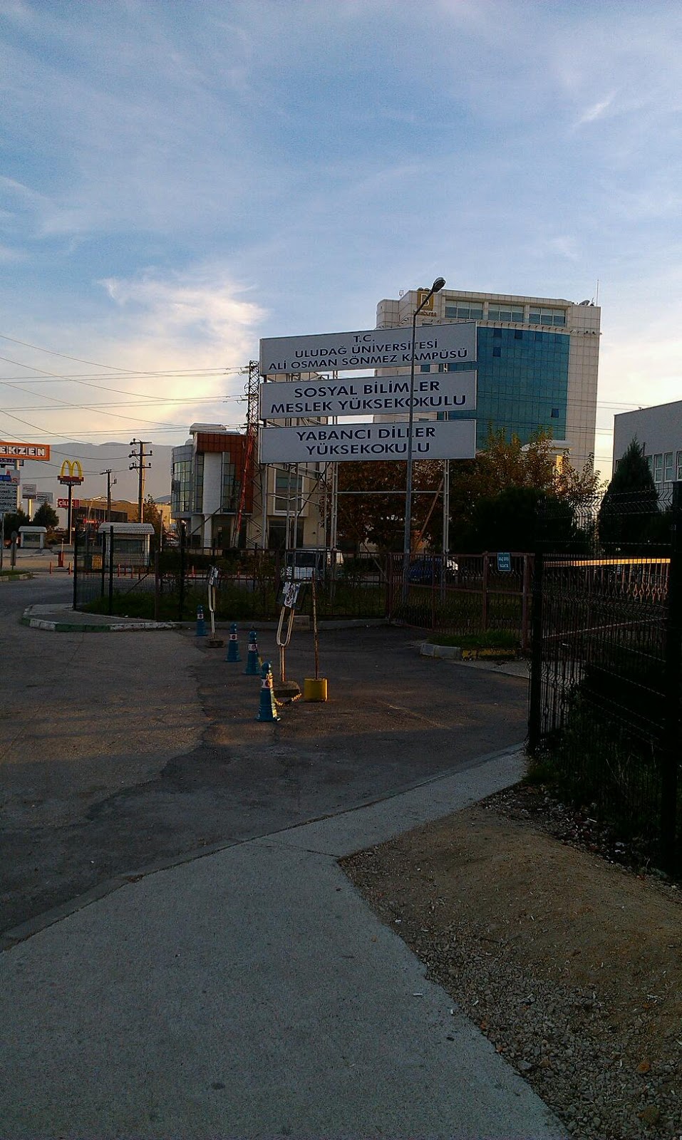 Ali Osman Sönmez Mesleki Ve Teknik Anadolu Lisesi Fotoğrafları 3
