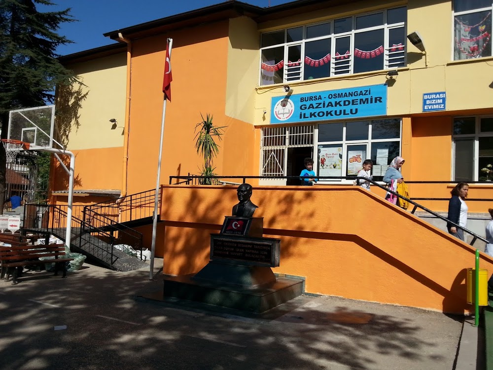 Gaziakdemir İlkokulu Fotoğrafları 1