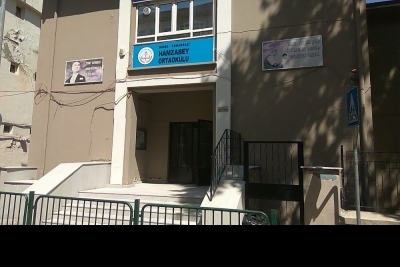Hamzabey İmam Hatip Ortaokulu fotoğraf 2