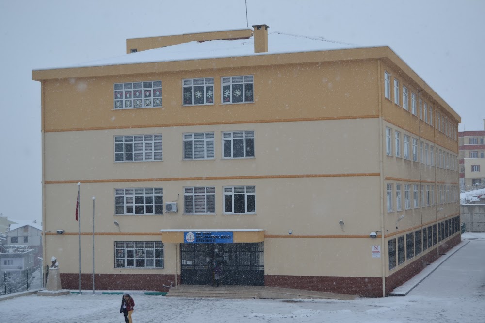 Meliha-cemal Bağcı Ortaokulu kampüs fotoğrafı