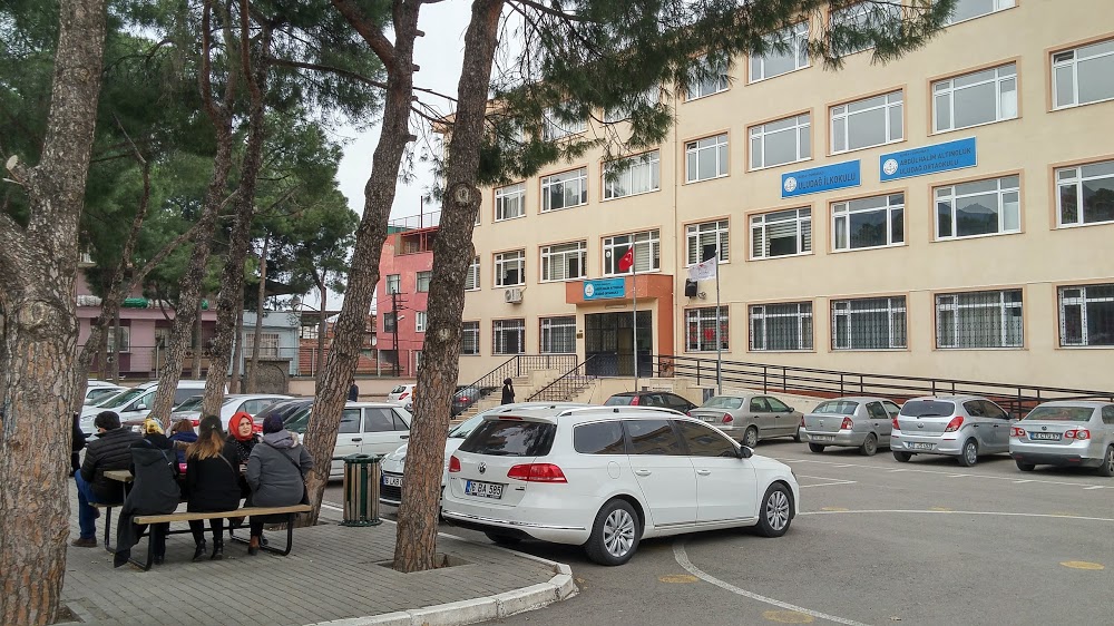 Uludağ İlkokulu kampüs fotoğrafı