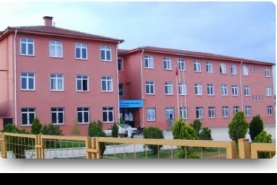 Müyesser İbrahim Sünnetçioğlu Ortaokulu fotoğraf 1