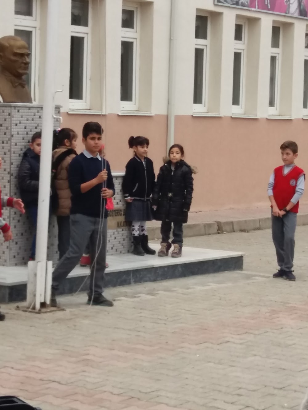 İznik Cumhuriyet İlkokulu Fotoğrafları 8