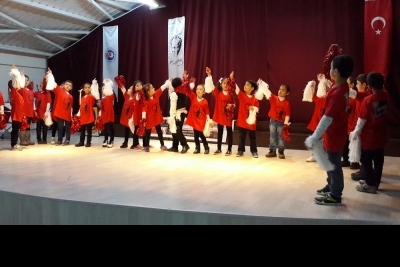 Karacabey Cumhuriyet İlkokulu fotoğraf 9