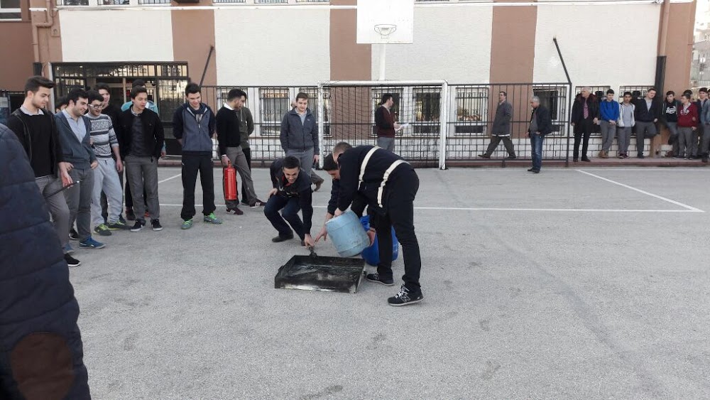 Yenişehir Ertuğrul Gazi Anadolu Lisesi Fotoğrafları 3