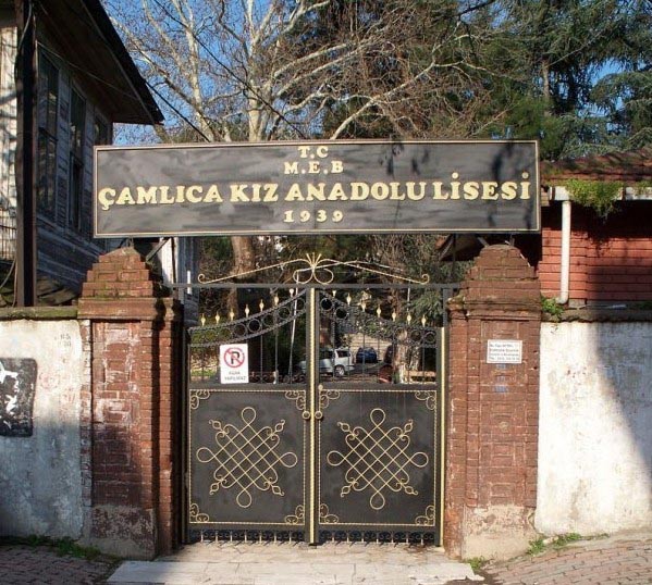 Çamlıca Kız Anadolu Lisesi kampüs fotoğrafı