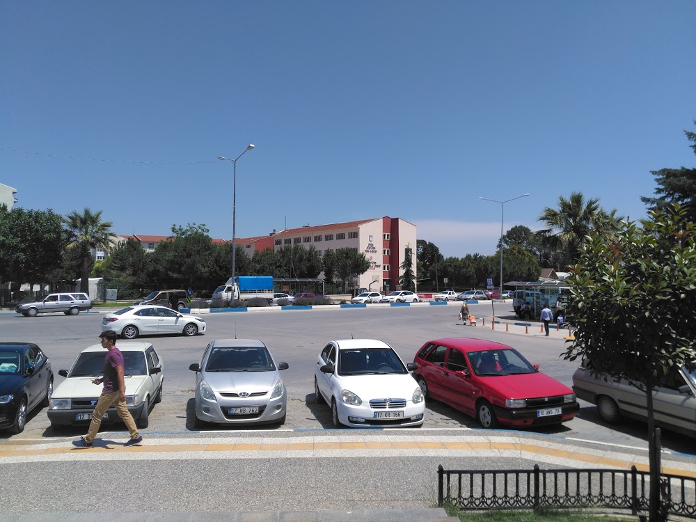 Biga Atatürk Fen Lisesi kampüs fotoğrafı