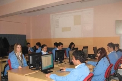 Ezine Mesleki Ve Teknik Anadolu Lisesi fotoğraf 3