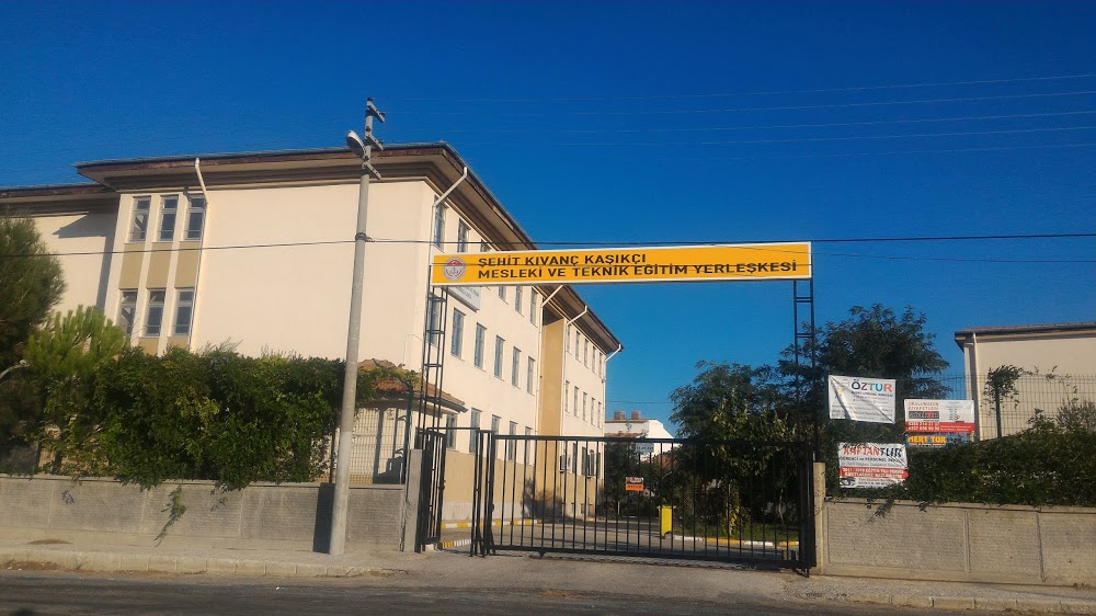 Ezine Mesleki Ve Teknik Anadolu Lisesi Fotoğrafları 4