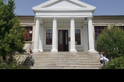 Gökçeada Cumhuriyet İlkokulu fotoğraf 1