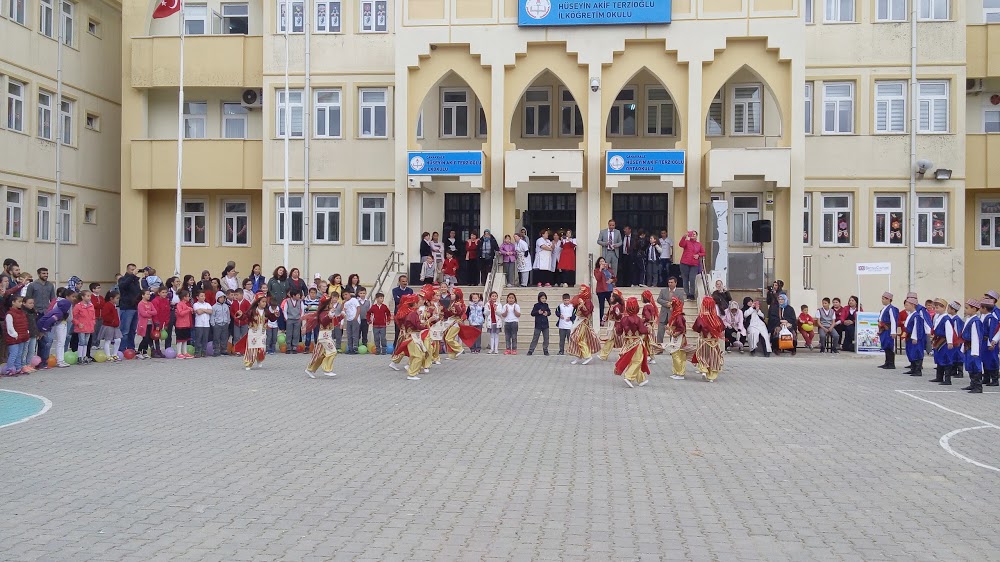 Hüseyin Akif Terzioğlu Ortaokulu kampüs fotoğrafı