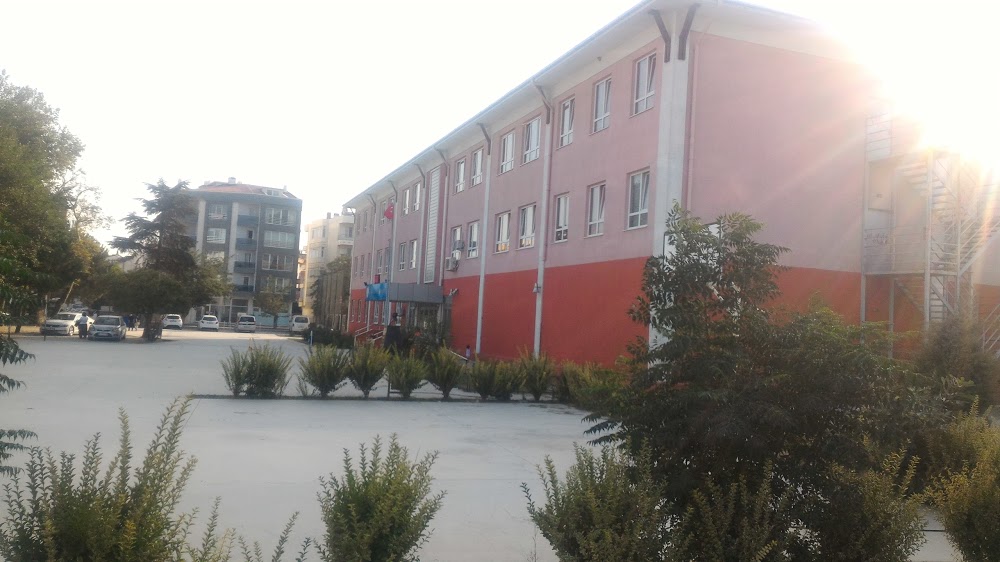 Şinasi Ve Figen Bayraktar Ortaokulu Fotoğrafları 1