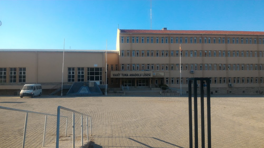 Vahit Tuna Anadolu Lisesi Fotoğrafları 1