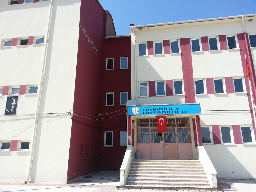 Hamdibey İlkokulu kampüs fotoğrafı