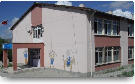 Kalecik Çandır İlkokulu kampüs fotoğrafı