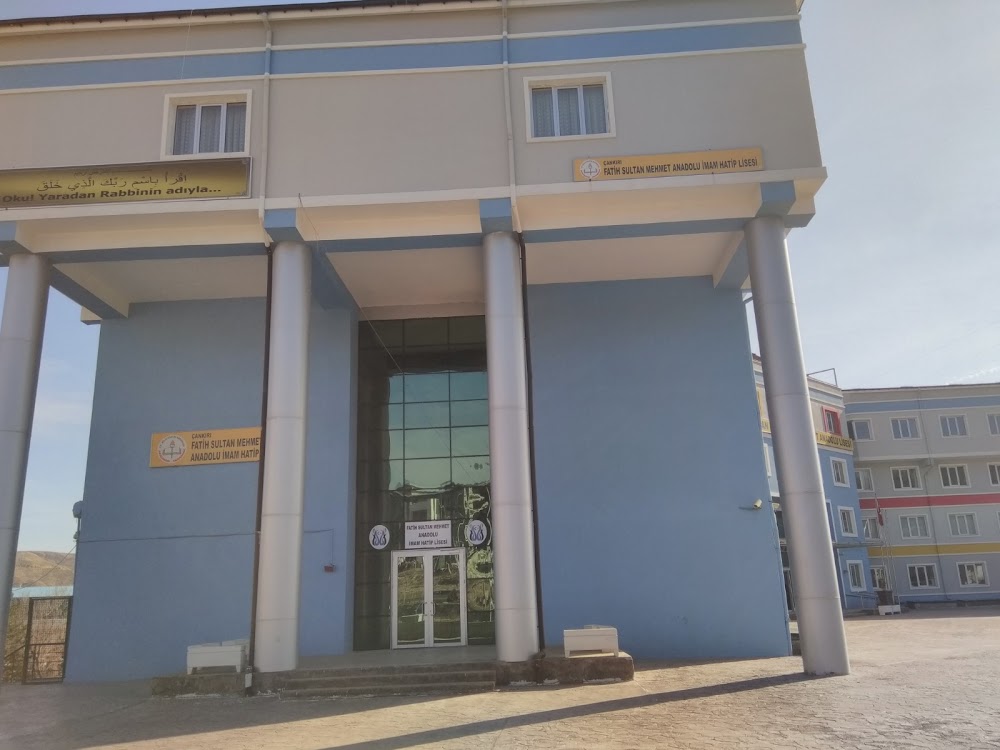 Çankırı Şehit Hasan Gülhan Cumhuriyet Anadolu Lisesi kampüs fotoğrafı