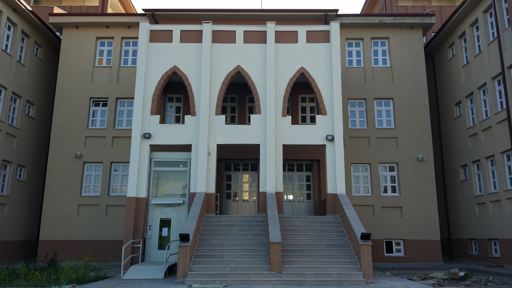 Şehit Uhud Kadir Işık Anadolu İmam Hatip Lisesi Fotoğrafları 1