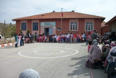 Büyük Hırka Ortaokulu fotoğraf 1