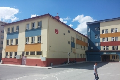 Çorum Cumhuriyet Ortaokulu fotoğraf 3