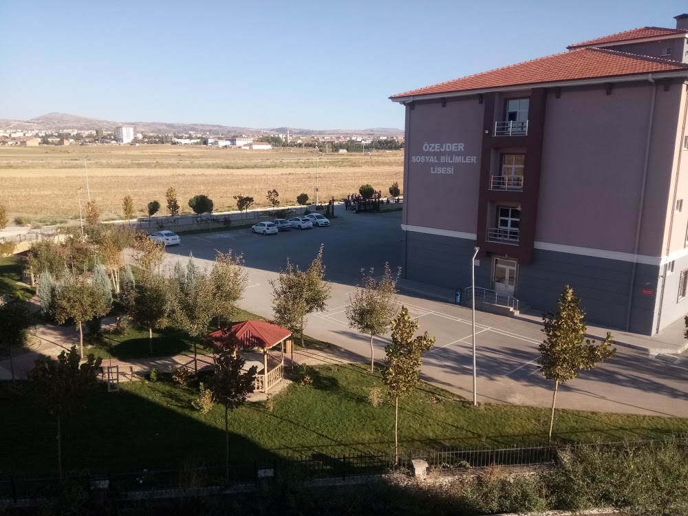 Özejder Sosyal Bilimler Lisesi Fotoğrafları 2