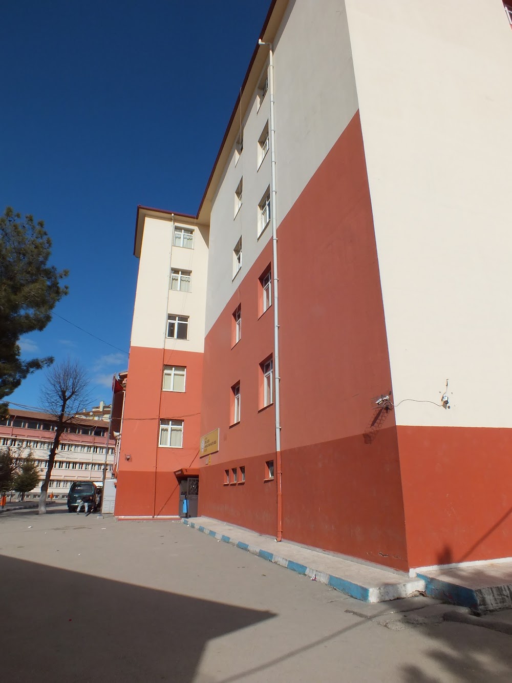 Çorum Şehit Erol Olçok Anadolu İmam Hatip Lisesi Fotoğrafları 2